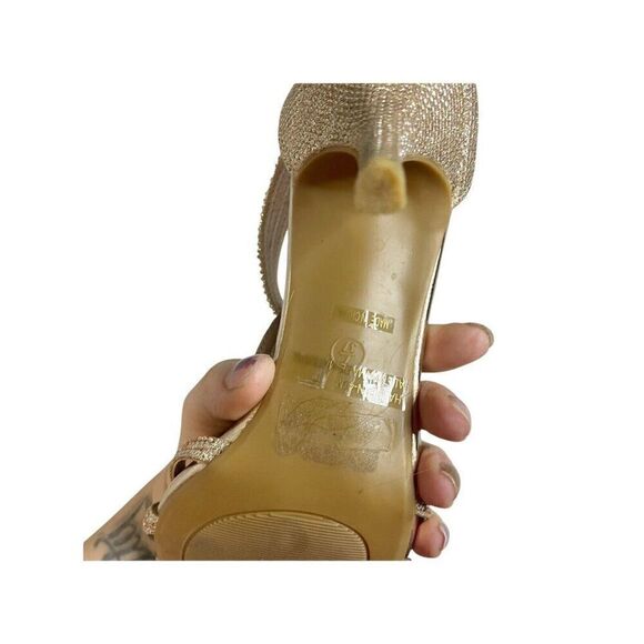 Elegant Gold Heels, Size 7 - Picture 7 of 7